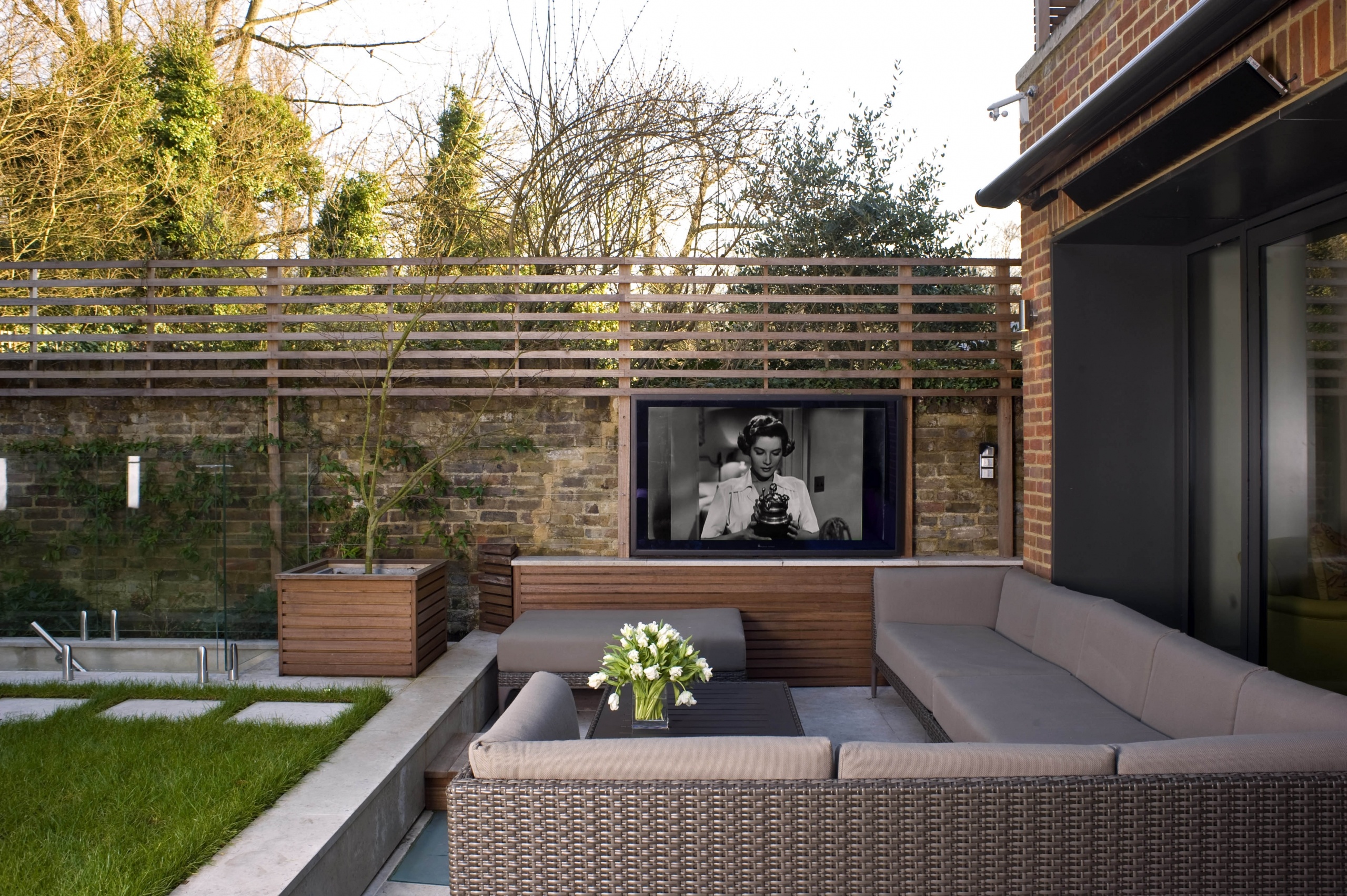 Outdoor Entertainment