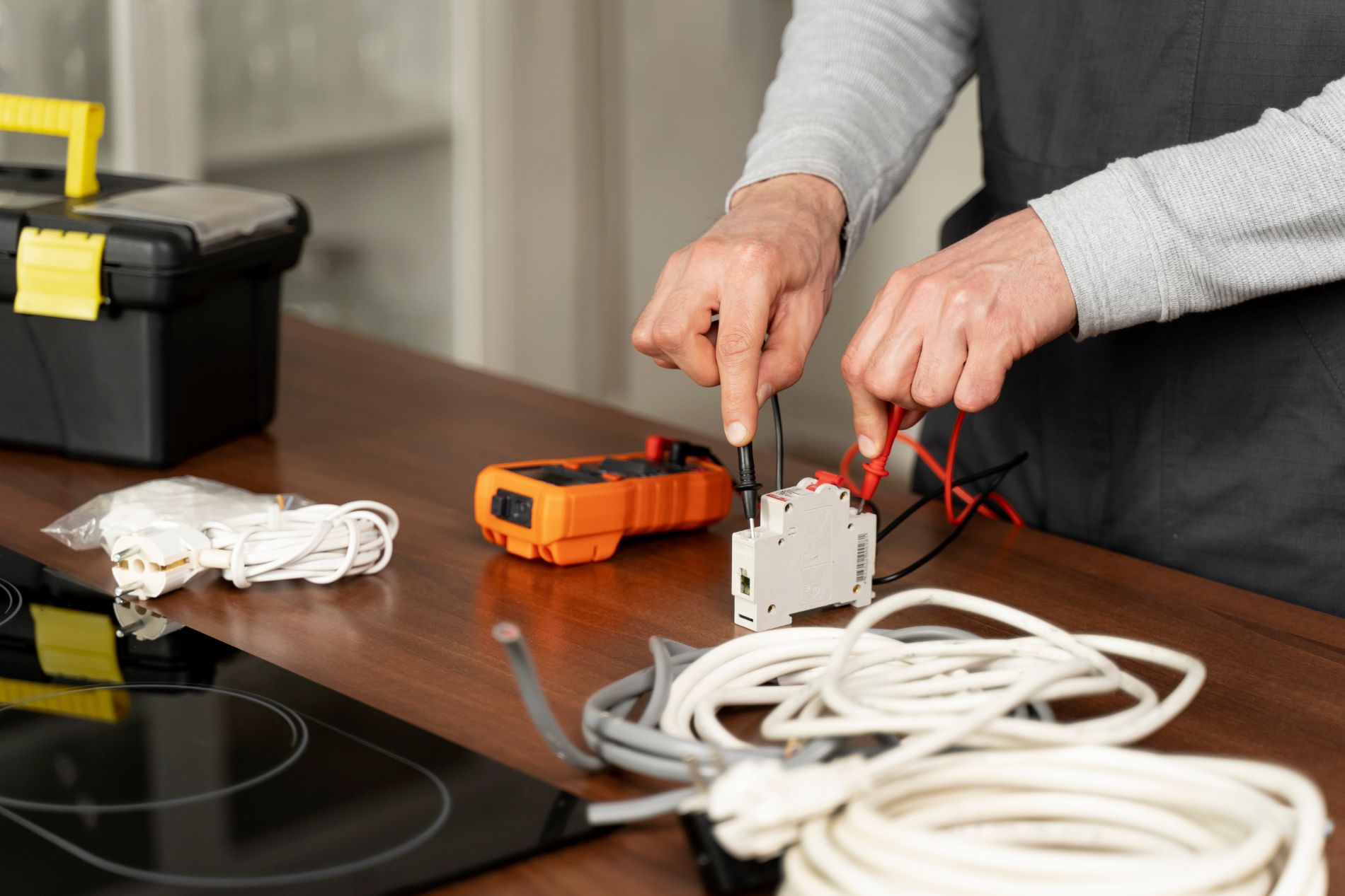 Tackling Small Electrical Repairs: Safety and Techniques